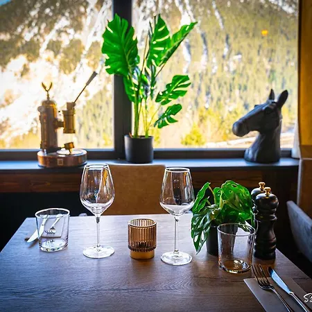 Edelweiss Otel Courchevel